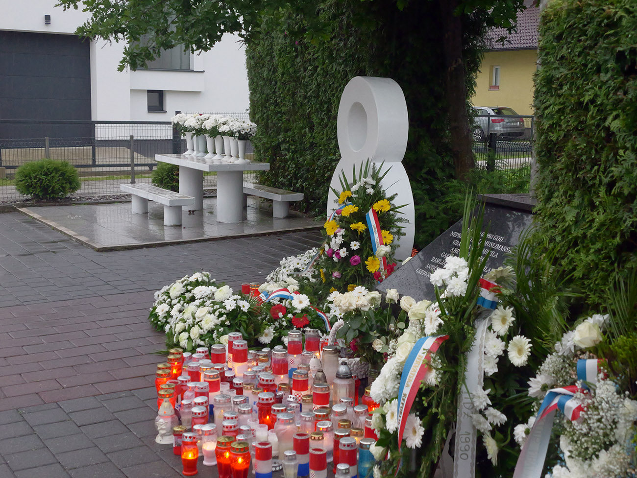 Misom zadušnicom obilježena 30-ta godišnjica ubojstva osmero djece dok su igrala košarku